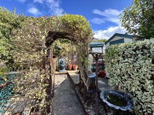 Photo 16- click for photo gallery